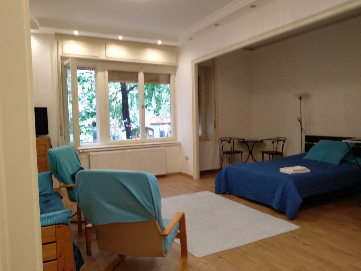 Lara Apartman บูดาเปสต์ ภายนอก รูปภาพ